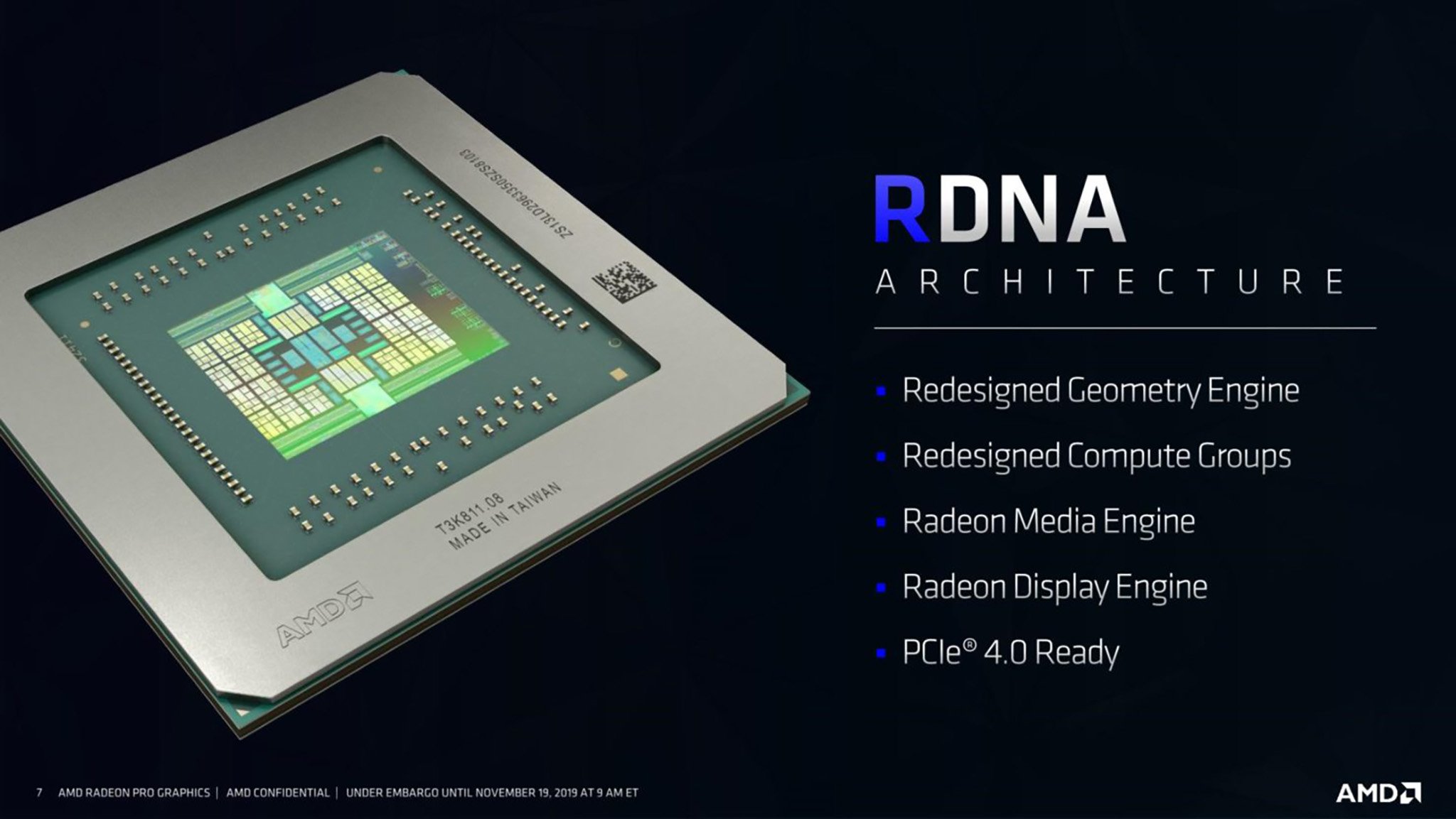 Đang tải AMD_Radeon_Pro_W5700 (3).jpg…